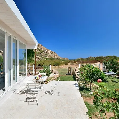 Iside Villa